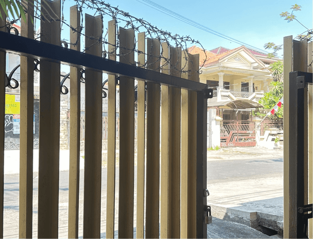 besi siku pagar