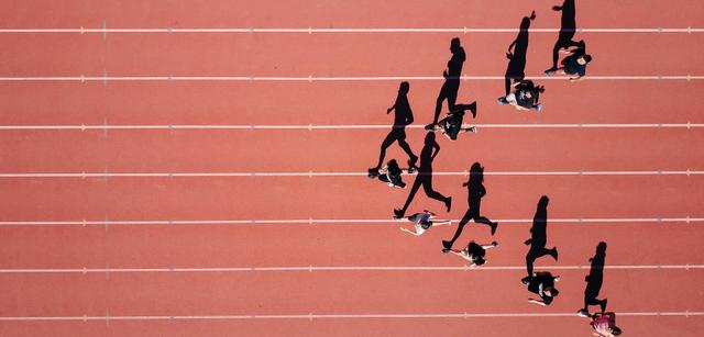 Berlomba dan berlari